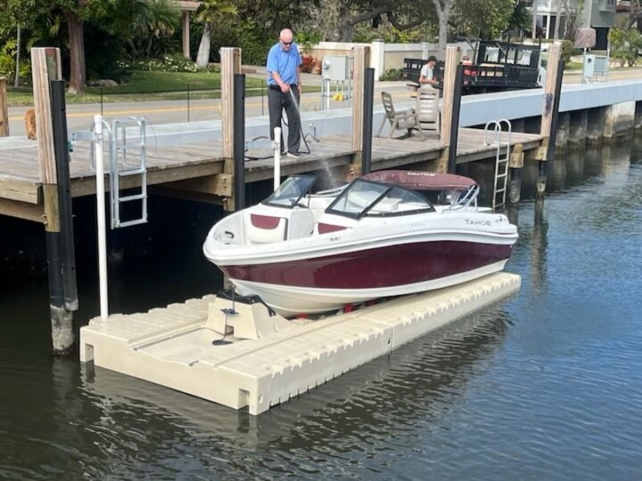 Pro 8 Boat Port